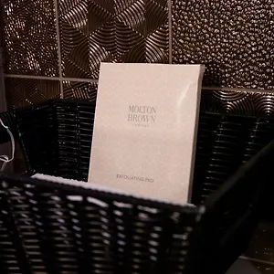 https://luxurious-1br-apartment-in-leeds-ls1-live-in-sty.yorkshirehotels.net